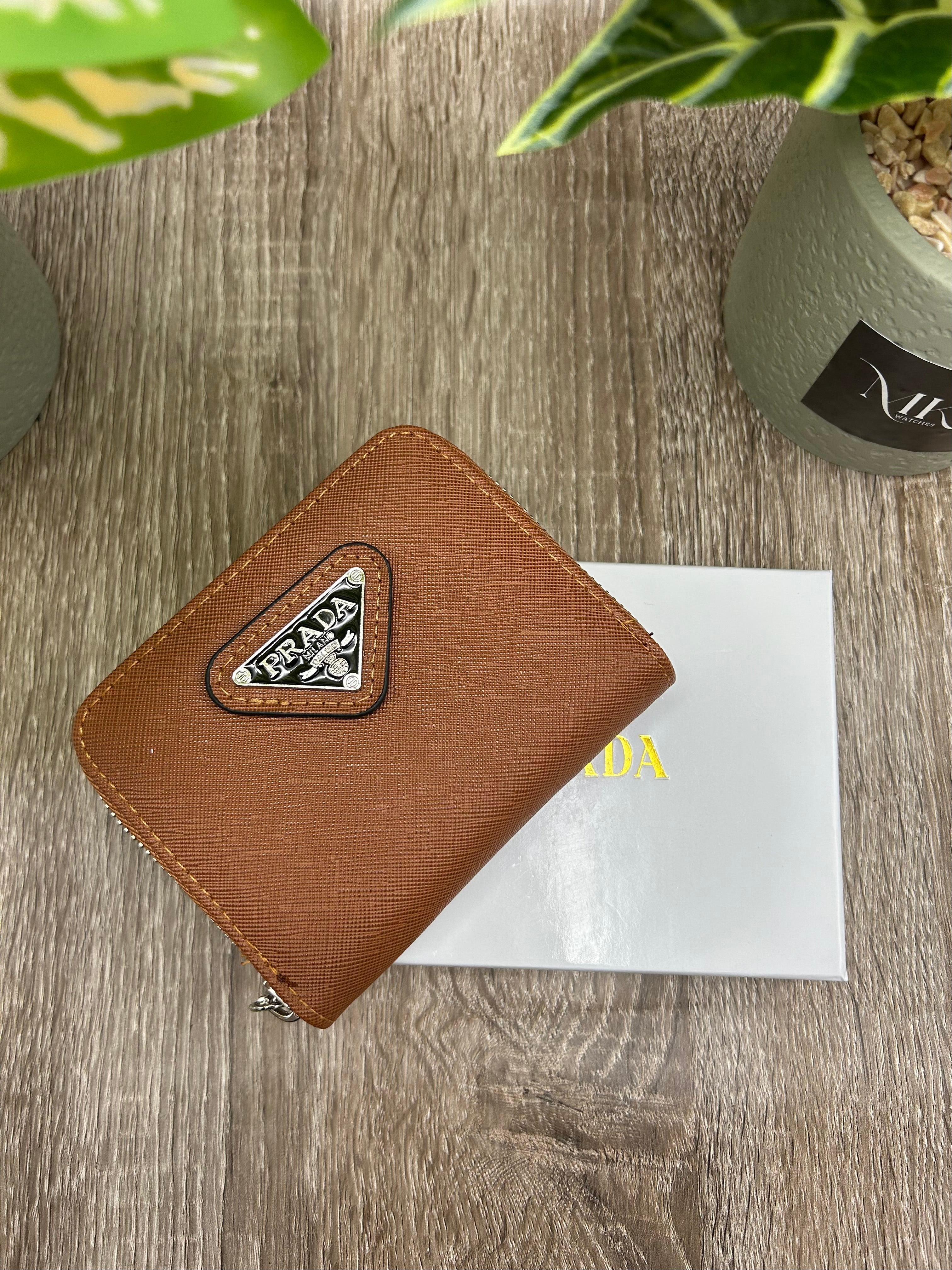 PORTEFEUILLE FEMMES 06