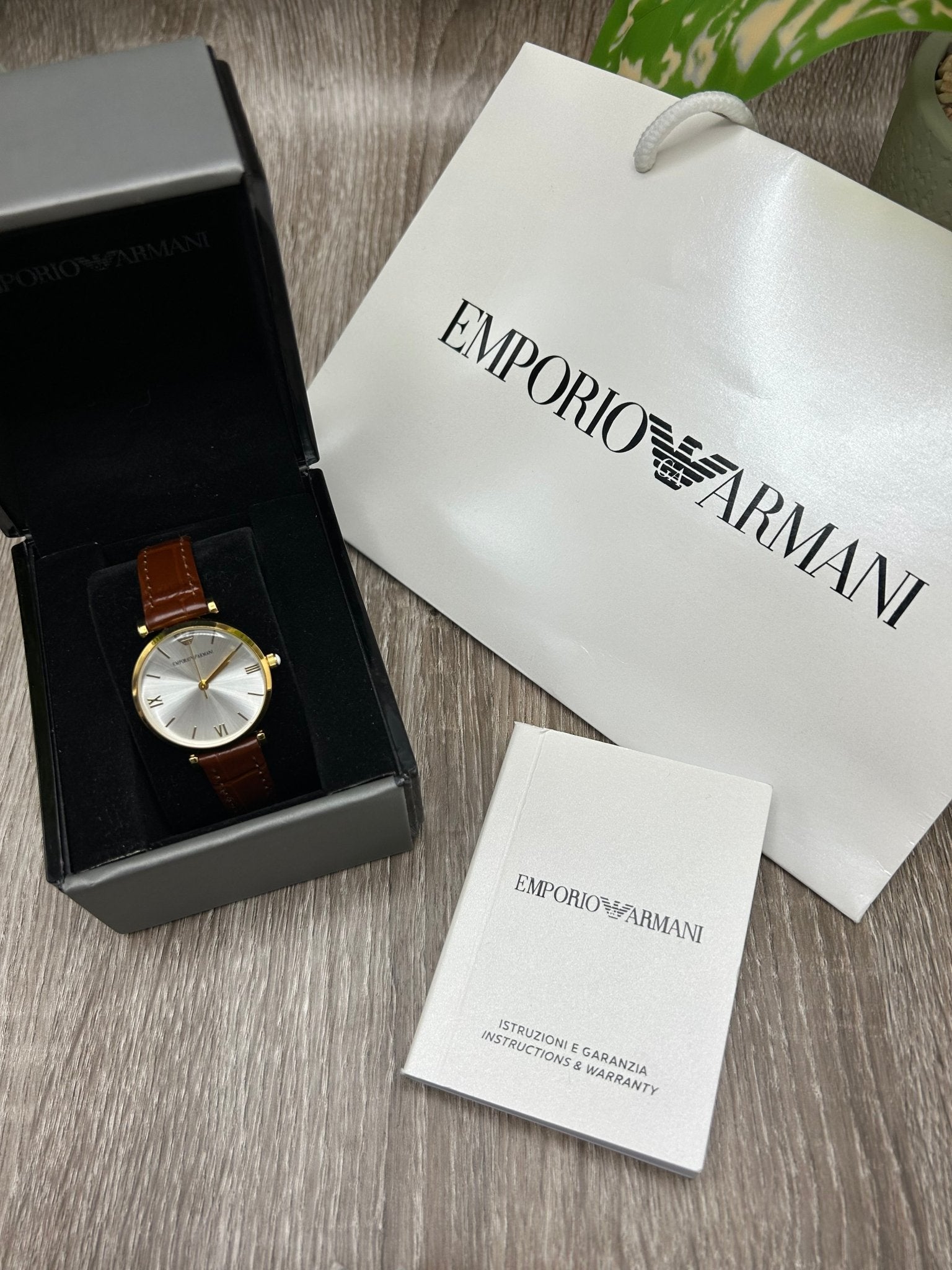 EMPORIO ARMANI Cuir - ladies watches